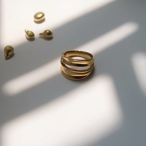 NEW 18K Gold Plated Double Layer Curve Ring - Picture 5 of 8